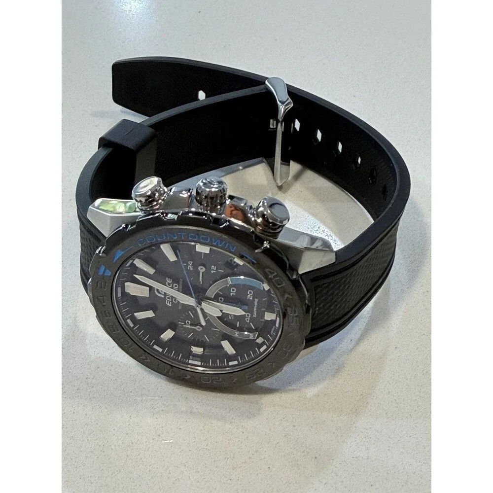Casio Edifice EFS-S550 With Solar Power And Sapphire Crystal Mens watch
